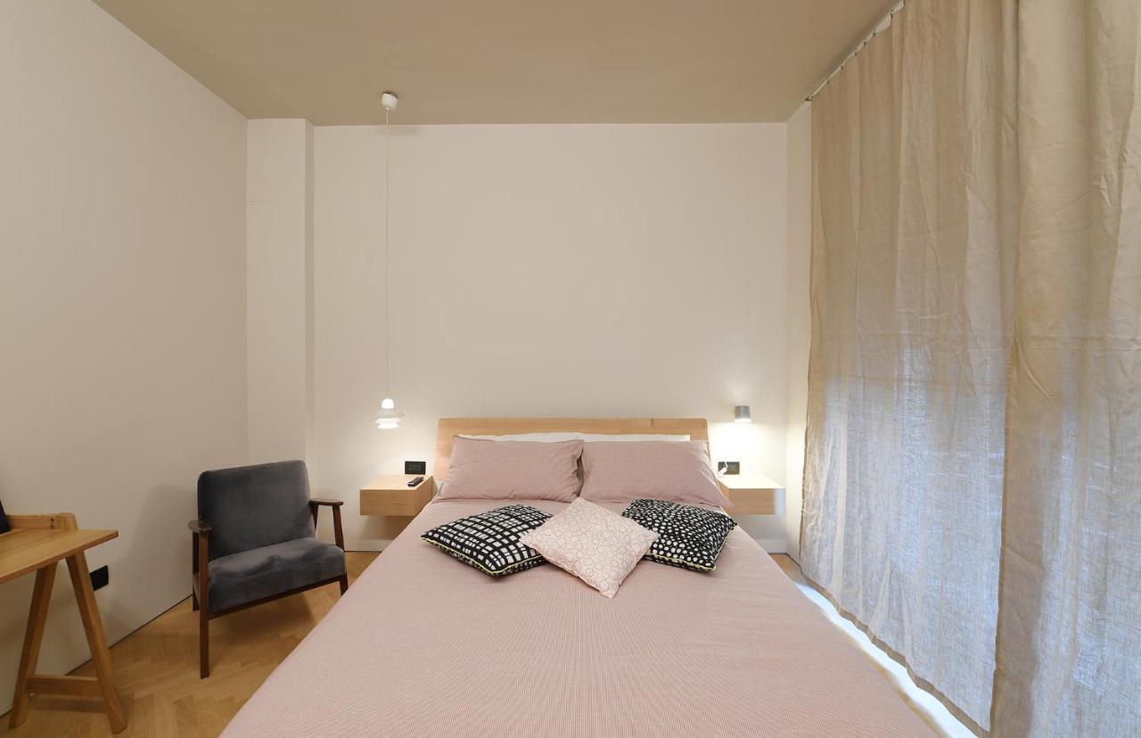 Bed and Breakfast La Casa Sugli Archi à Salernes Extérieur photo