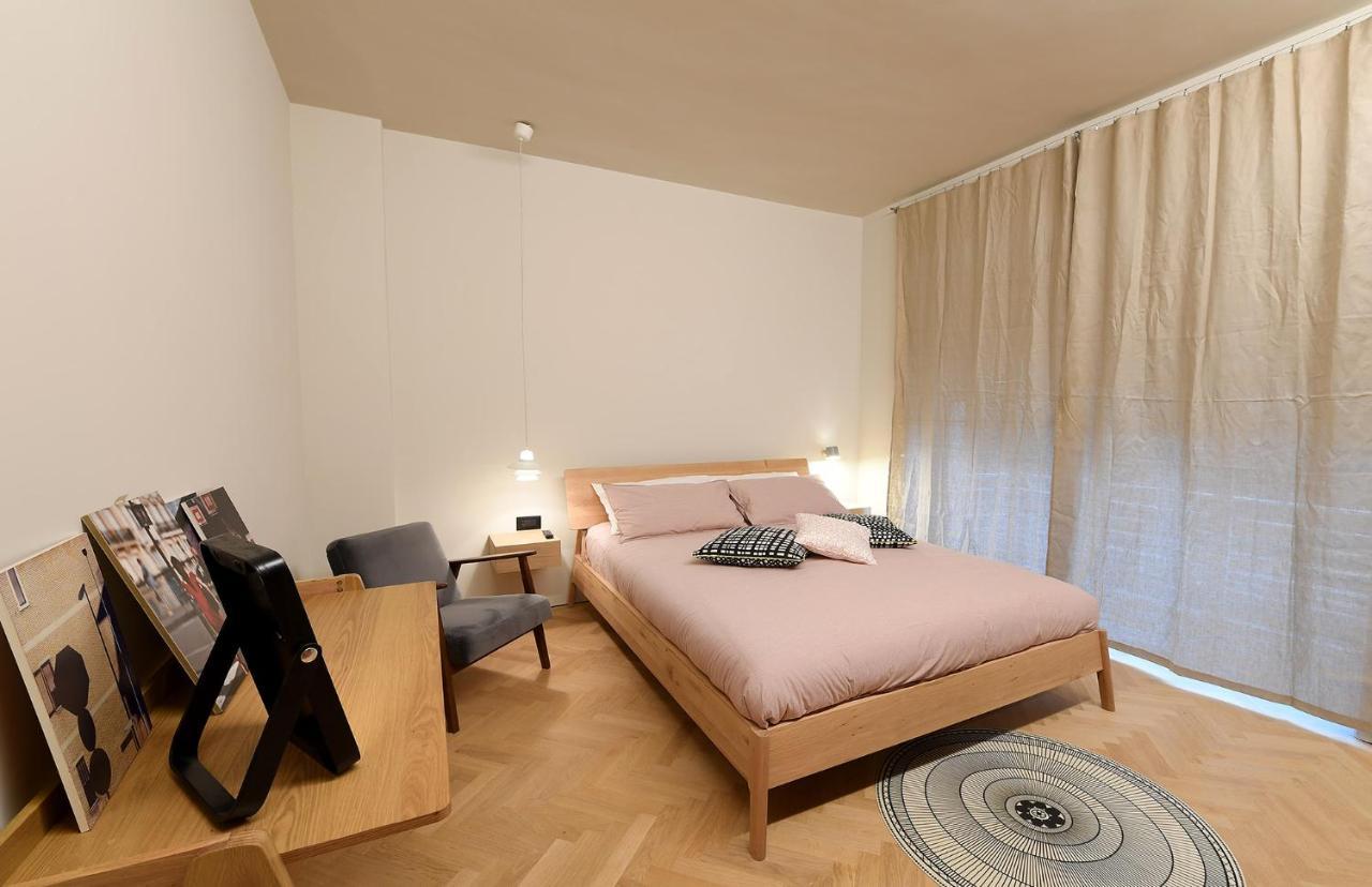Bed and Breakfast La Casa Sugli Archi à Salernes Extérieur photo