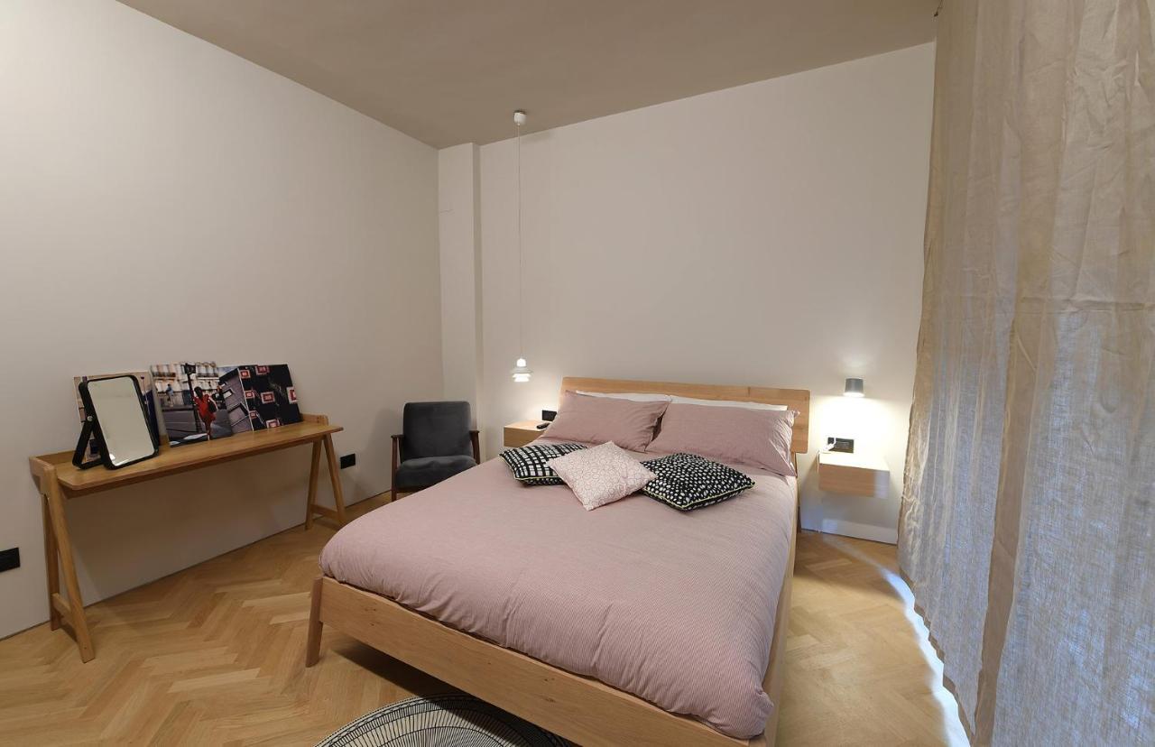 Bed and Breakfast La Casa Sugli Archi à Salernes Extérieur photo